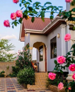 Meru Crest Apartments